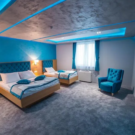 Felikitas モーテル